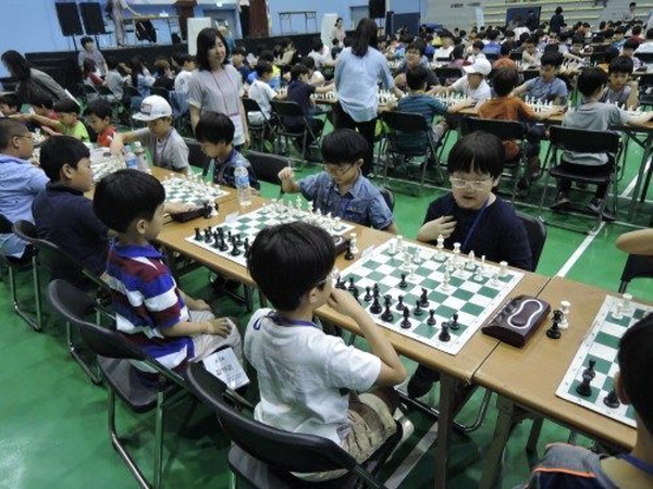 대한체스연맹이 주최하는 2017 상반기 회장배 전국유소년 체스대회의 경기 모습(대한체스연맹)