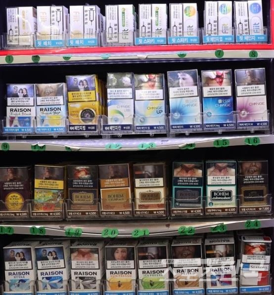 편의점 담배판매대