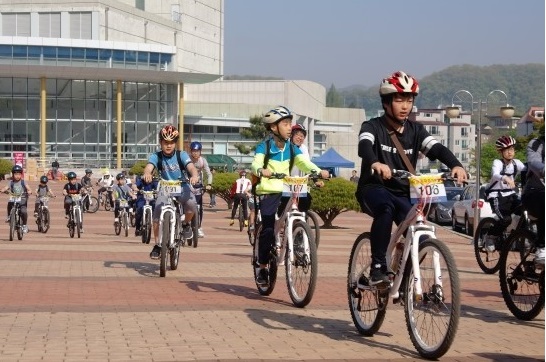 자전거 타기 캠페인 자료 / 옥천군청 제공