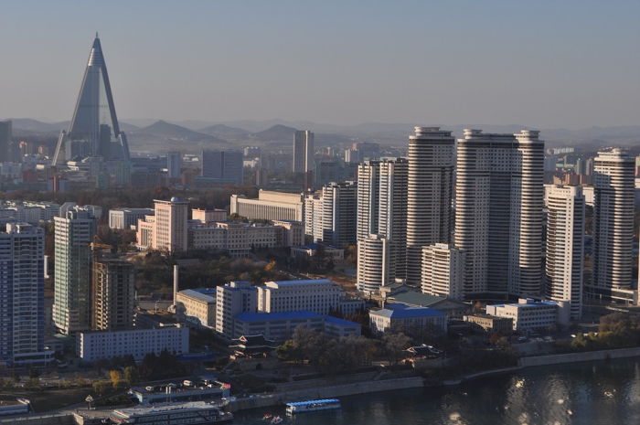 지난달 코로나 확진자 발생으로 국가비상사태를 발령했던 북한이 최근 방역제한을 대부분 해제한 것으로 알려져 관심이 모아진다. 사진은 평양의 지하철 역 모습. (사진=뉴스로/NEWSROH)