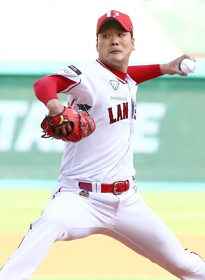 휴식 후 등판한 SSG랜더스 김광현이 18일 롯데 자이언츠를 상대로 시즌 7승을 거뒀다. (사진=SSG랜더스)