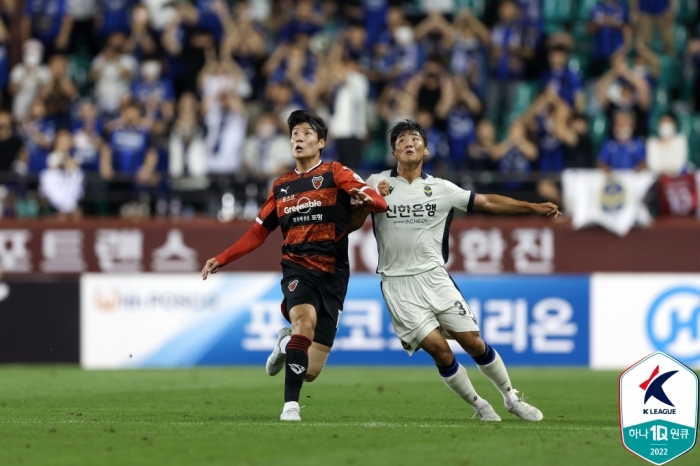 (사진=K리그1 3위 포항과 4위 인천이 오는 16일 열리는 37라운드 경기에서 ACL 티켓을 놓고 맞붙는다. / 한국프로축구연맹)