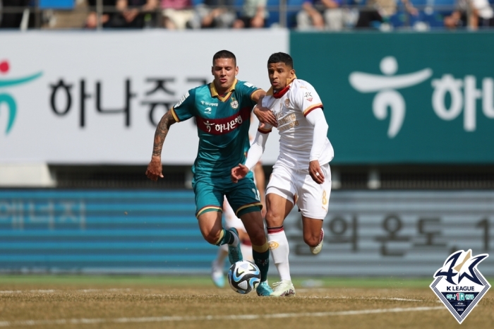 대전하나시티즌 티아고(왼쪽) (사진=한국프로축구연맹)