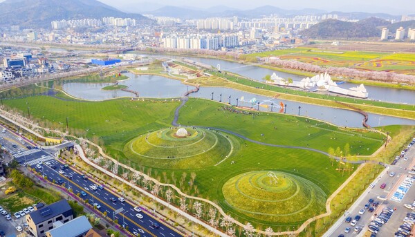 국내최초 저류지 정원모델 오천그린광장