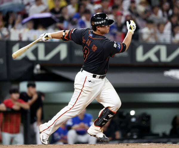 홈런 단독 1위' 한화 노시환, 7월 월간 MVP 선정 < 국내야구 < 야구 < 기사본문 - 데일리스포츠한국