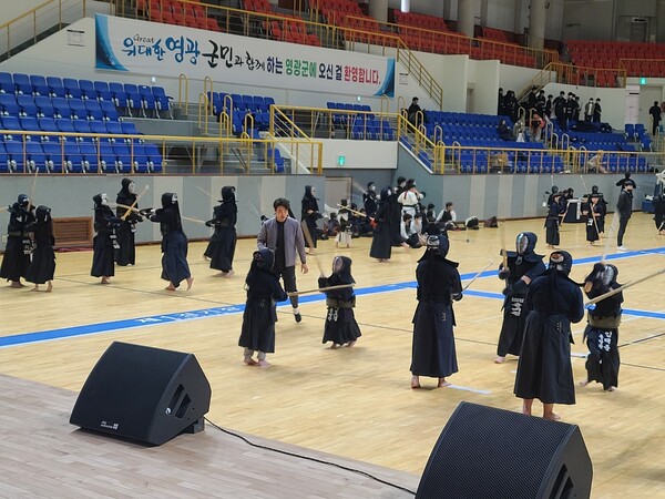 영광스포티움 내 국민체육센터에서 검도선수들이 연습하고 있다.[사진=데일리스포츠한국DB]