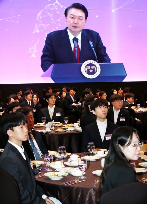 윤석열 대통령 과학자와의 만남 행사 모습