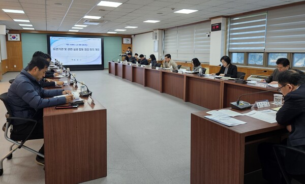 목포시가 지난 28일 유관기관ㆍ운수업체ㆍ시 관련 부서에서 노선개편 합동 점검 회의를 개최했다. 
