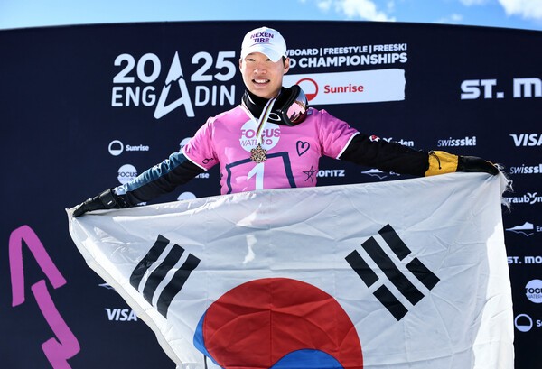 <b>이상호</b>, <b>스노보드</b> 세계선수권 남자 평행 대회전 <b>동메달</b>