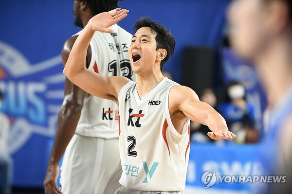 KT 소닉붐, <b>허훈</b>의 '<b>원맨쇼</b>'로 4강 플레이오프 진출 눈앞
