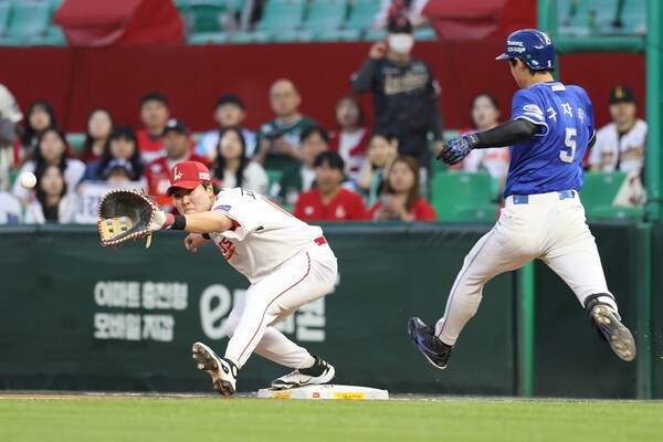 KT, 한화 7-0으로 완파하고 3연패 탈출...LG, NC 꺾고 <b>위닝</b> 확정 선두 유...