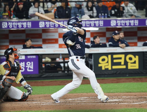 롯데, NC에 6-4 승리 6연승 질주...<b>디아즈</b> 30<b>홈런</b> 앞세운 삼성, 한화 9-2 ...