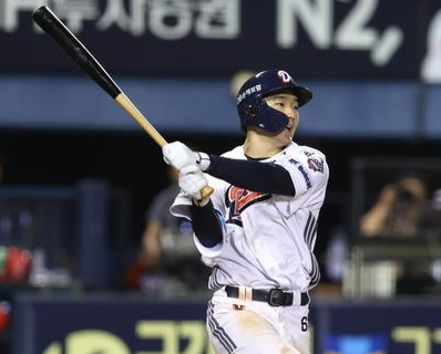 KIA, 9회 2사 <b>끝내기 역전승</b> <b>김선빈</b> '영웅'으로… 두산에 4-5 승리