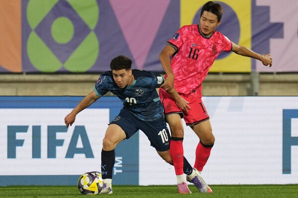한국 U-20, 파라과이와 '수적 우위'에도 0-0 <b>무승부</b>... 16강 자력 진출 적...