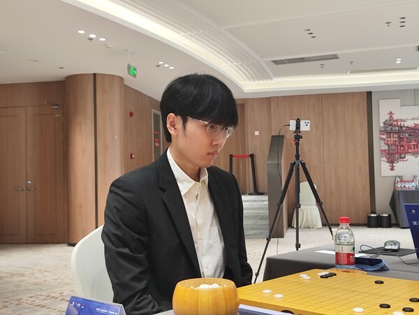 <b>신진서</b> 9단, 中 당이페이 9단 상대로 <b>란커배</b> 2연패 노린다