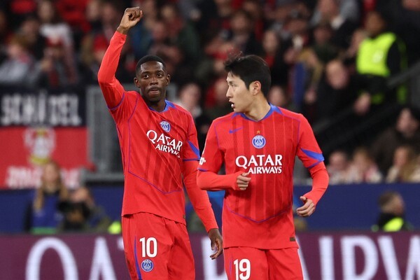 <b>PSG</b>, 레버쿠젠 원정서 '골 폭발' 7-2 대승... <b>이강인</b> UCL 전 경기 출전 기...
