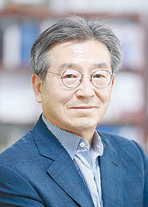 [김성의 관풍]  '5·18민주화운동' → '5·18민중항쟁' 명칭 변경이 먼저... - 뉴스 썸네일 이미지
