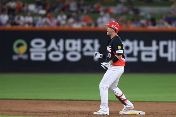 '김도영 36호포·네일 시즌 9승' 합작한 KIA, 한화 잡고 3연승 질주