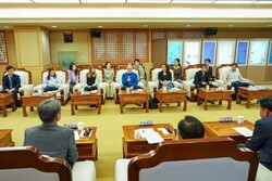 [포토뉴스]강기정 광주광역시장, 제5회 힌츠페터국제보도상 수상자 간담회