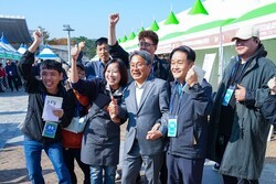 [포토뉴스]강기정 광주광역시장, 2025 장애인복지 통합박람회 함께해요!